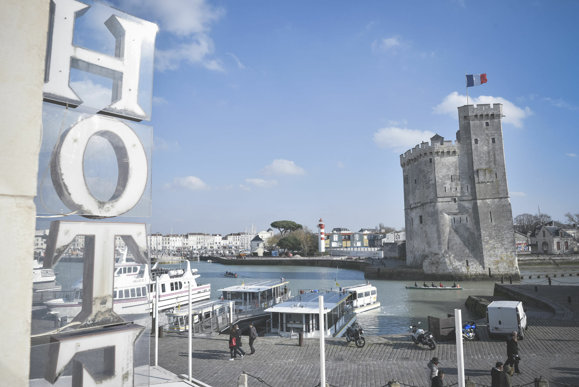 Maisons Du Monde Hotel & Suites - La Rochelle Vieux Port Luaran gambar